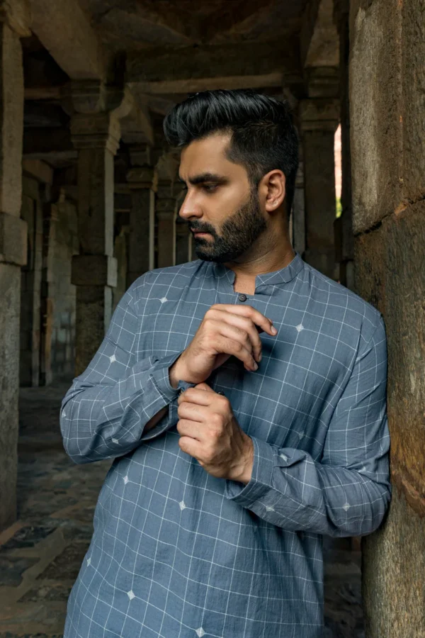 Dutha : Jamdani English Blue Knee-Length Kurta - Image 5