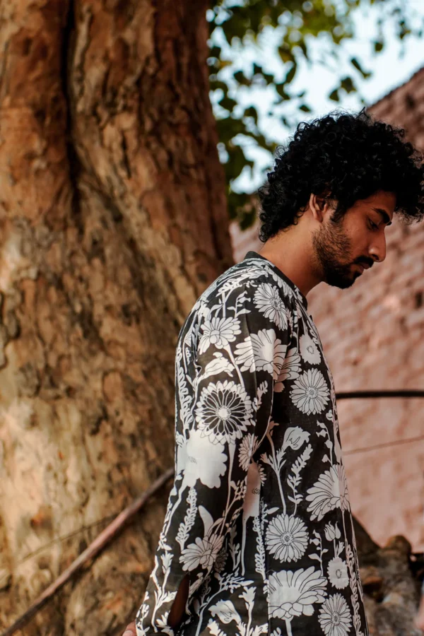 Gulmohar : Screen Print Black & White Knee-Length Kurta Set - Image 3
