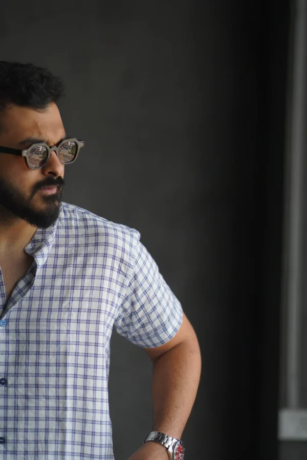 PIXEL : Handwoven Cotton White Half-sleeve Shirt